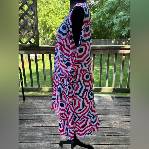 Lands' End Colorful Geometric Dress swimsuit cover up - Picture 4 of 9